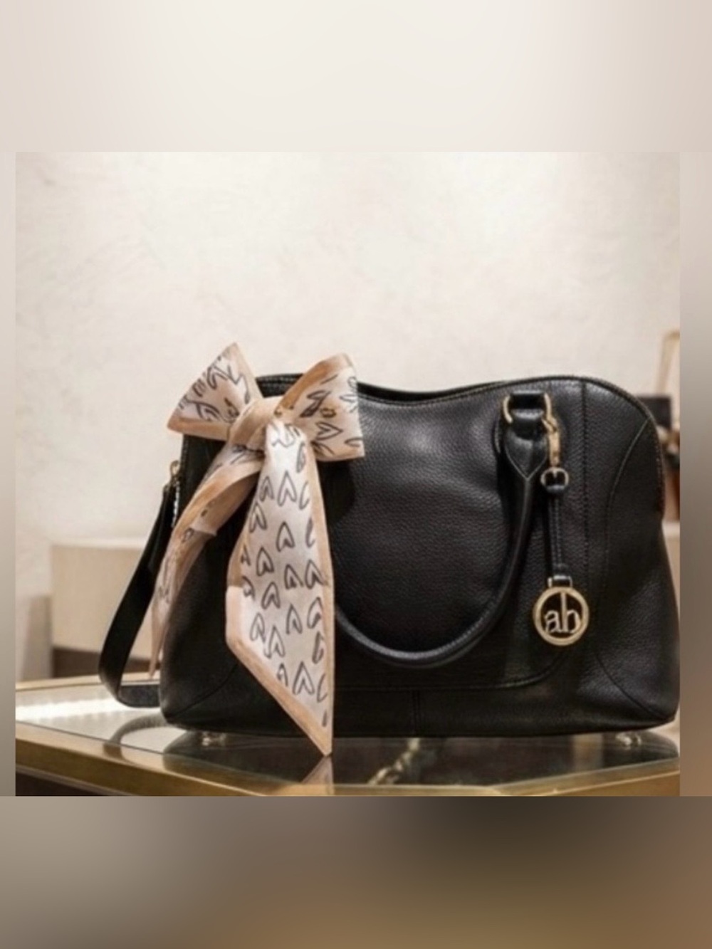 Audrey Brooke black buttery
pebbled Leather Doctor
Satchel & Crossbody EUC